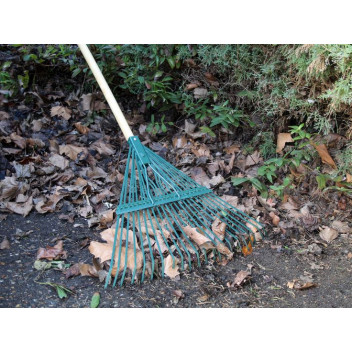 FAITHFULL COUNTRYMAN LEAF RAKE  22 FLAT TINES