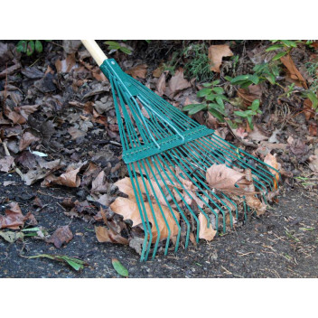 FAITHFULL COUNTRYMAN LEAF RAKE  22 FLAT TINES