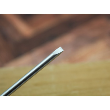 FAITHFULL BRADAWL ROUND CHISEL  POINT SOFT HANDLE